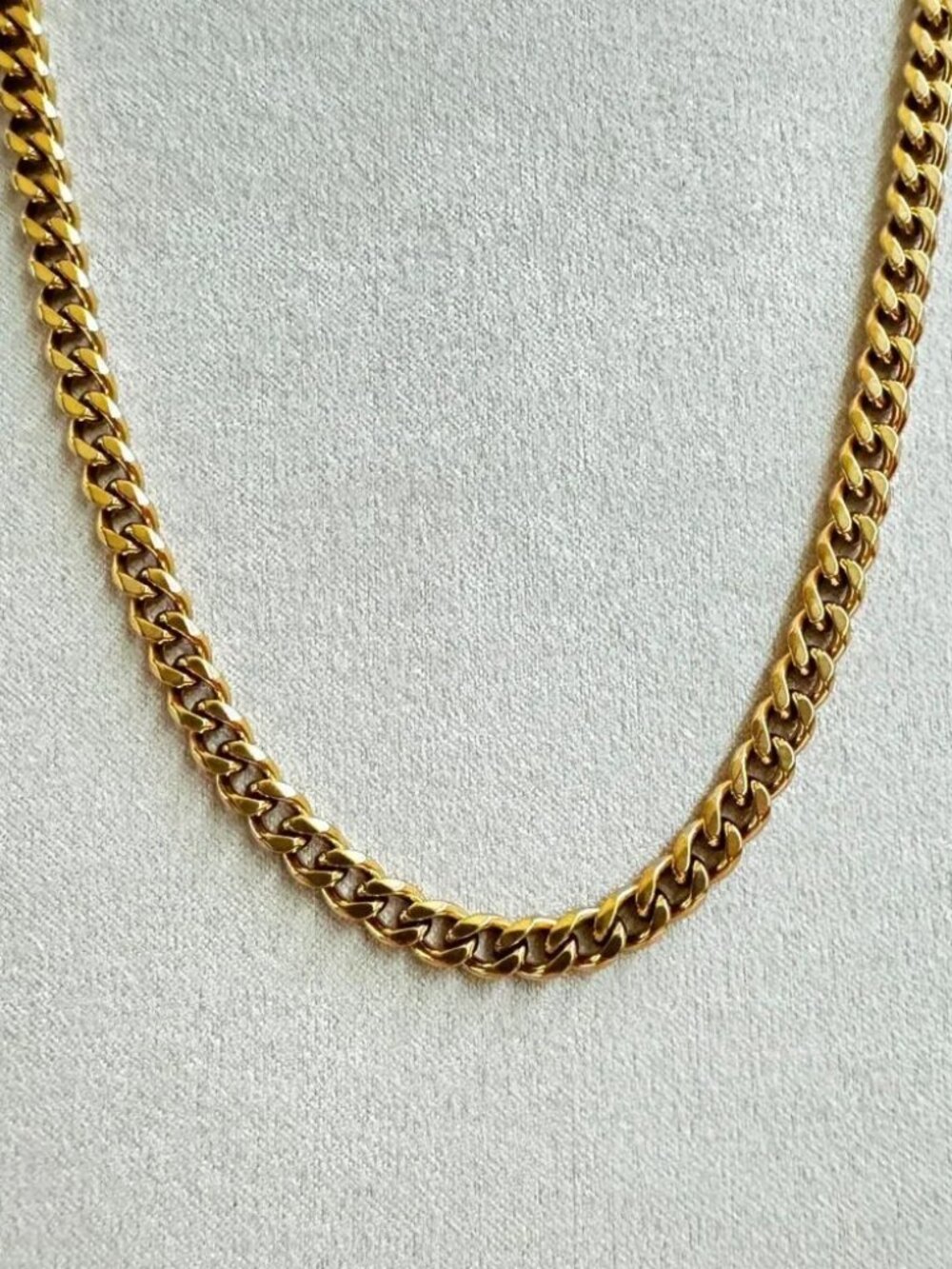 Gold 5mm Cuban Chain - Gold Plated - 22 inches / 55 cm - Unisex